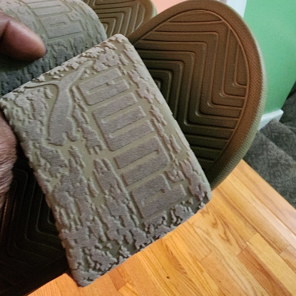 Puma Slide Sandals - Picture 6 of 8